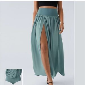 NWT HALARA Breezeful High Waisted Split 2-in-1 Flowy Maxi Skirt Size Large